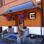Bed & Breakfast Jeleni Rog 3*