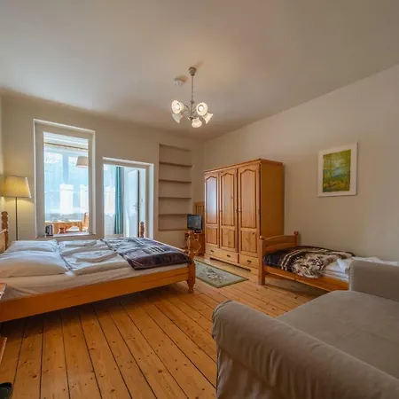 Jeleni Rog Bed & Breakfast *