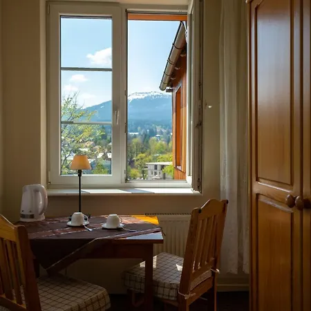 Jeleni Rog Bed & Breakfast *